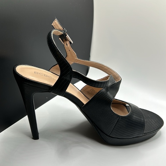 BCBGeneration Black High Heel Sandals heel 5 inch - Picture 3 of 12